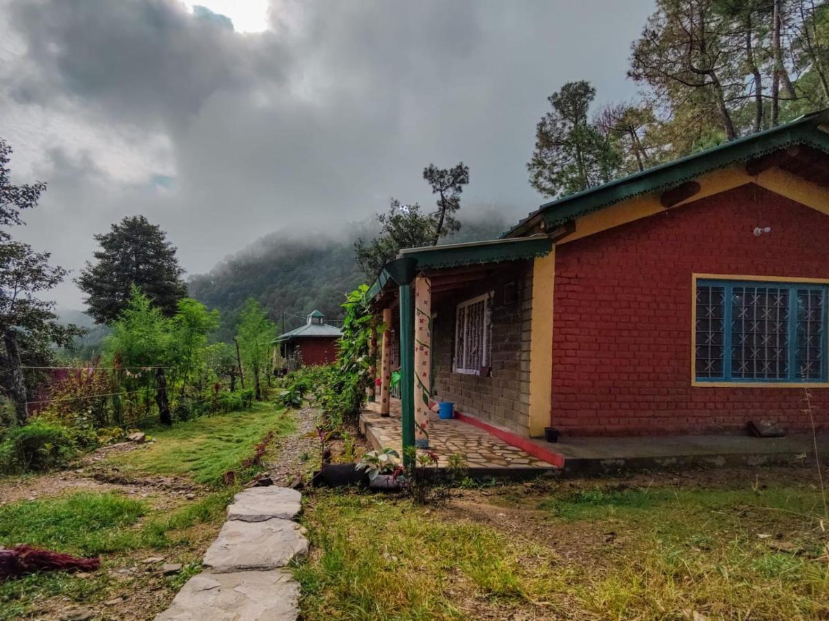 Zenoaks Homestay Алмора Екстер'єр фото