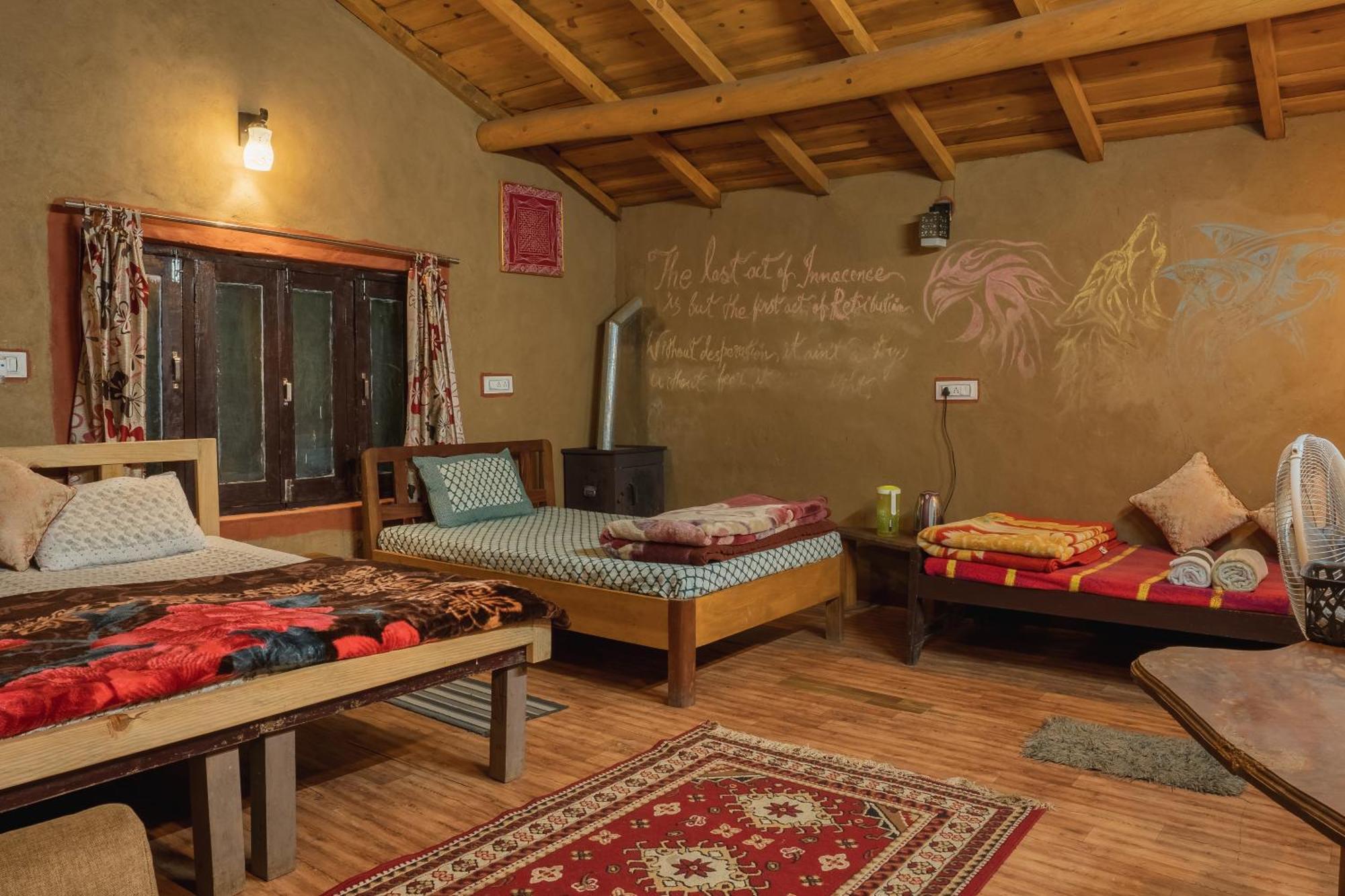 Zenoaks Homestay Алмора Екстер'єр фото